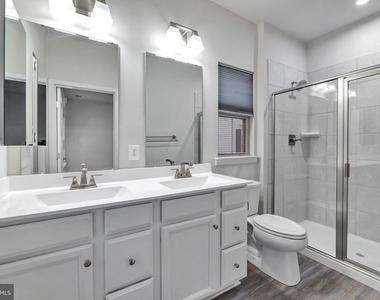 14737 Earl Mitchell Avenue - Photo Thumbnail 18