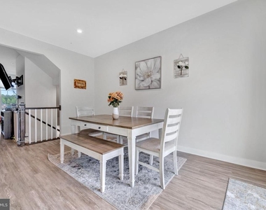 14737 Earl Mitchell Avenue - Photo Thumbnail 13