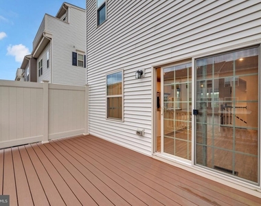14737 Earl Mitchell Avenue - Photo Thumbnail 34