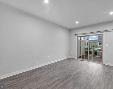 14737 Earl Mitchell Avenue - Photo Thumbnail 16
