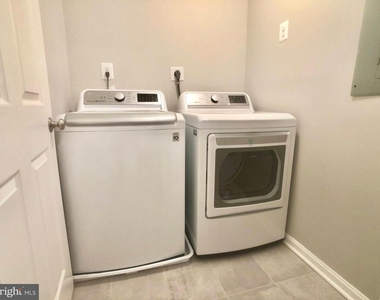 13203 Astoria Hill Court - Photo Thumbnail 27