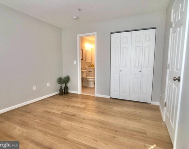 13203 Astoria Hill Court - Photo Thumbnail 17