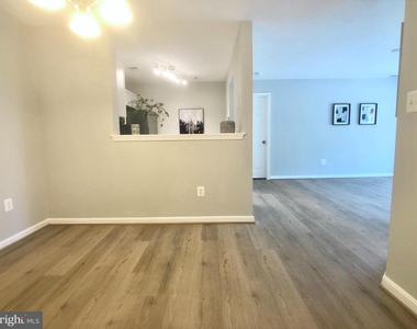 13203 Astoria Hill Court - Photo Thumbnail 2