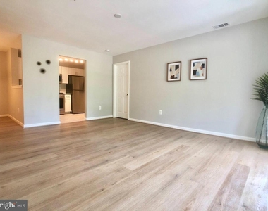 13203 Astoria Hill Court - Photo Thumbnail 6