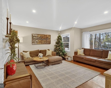 2802 Dawson Avenue - Photo Thumbnail 5