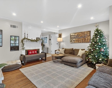 2802 Dawson Avenue - Photo Thumbnail 4