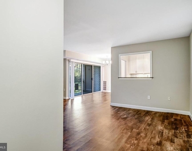 12215 Braxfield Court - Photo Thumbnail 5