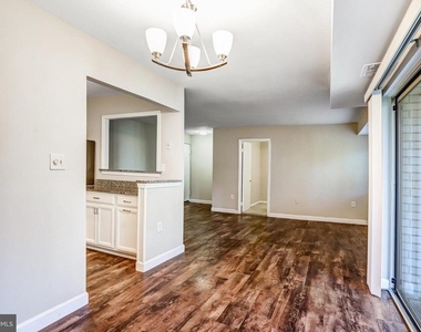12215 Braxfield Court - Photo Thumbnail 10
