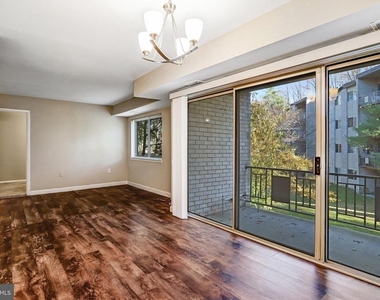 12215 Braxfield Court - Photo Thumbnail 11