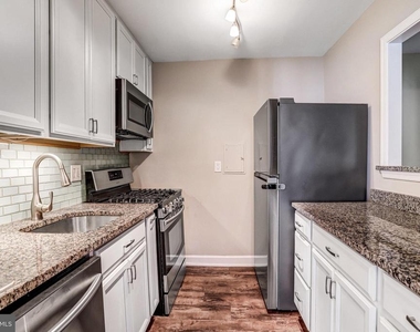 12215 Braxfield Court - Photo Thumbnail 15