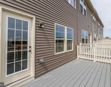 22101 Broadway Avenue - Photo Thumbnail 25