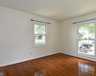 7513 Sebago Road - Photo Thumbnail 22