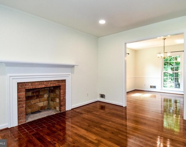7513 Sebago Road - Photo Thumbnail 11