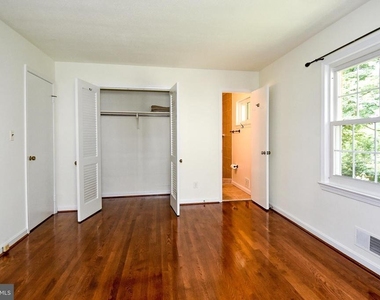 7513 Sebago Road - Photo Thumbnail 18