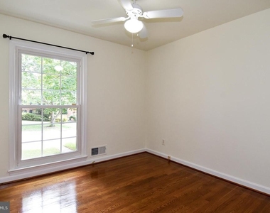 7513 Sebago Road - Photo Thumbnail 24