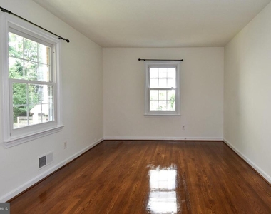 7513 Sebago Road - Photo Thumbnail 23