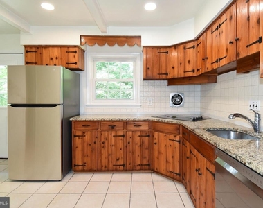 7513 Sebago Road - Photo Thumbnail 14