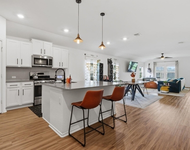129 Esparza Dr - Photo Thumbnail 5