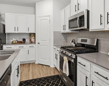 129 Esparza Dr - Photo Thumbnail 7
