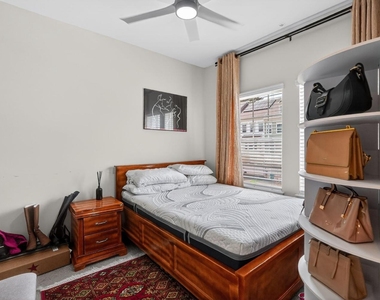 10129 Kings Grove Way - Photo Thumbnail 13