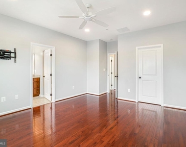 22764 Autumn Breeze Avenue - Photo Thumbnail 22
