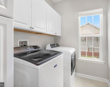 22764 Autumn Breeze Avenue - Photo Thumbnail 25