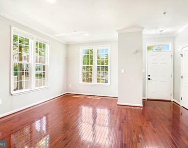 22764 Autumn Breeze Avenue - Photo Thumbnail 7