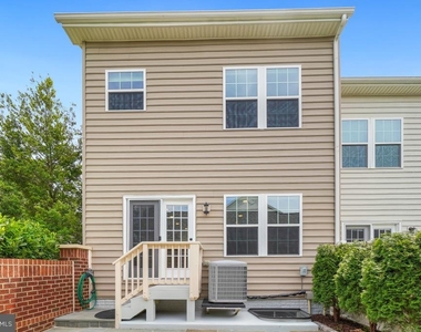 22764 Autumn Breeze Avenue - Photo Thumbnail 43