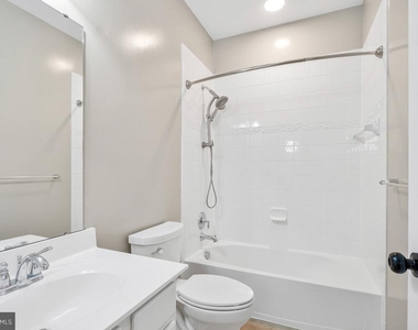 22764 Autumn Breeze Avenue - Photo Thumbnail 26