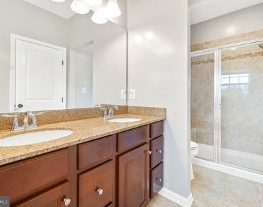 22764 Autumn Breeze Avenue - Photo Thumbnail 24