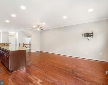 22764 Autumn Breeze Avenue - Photo Thumbnail 17
