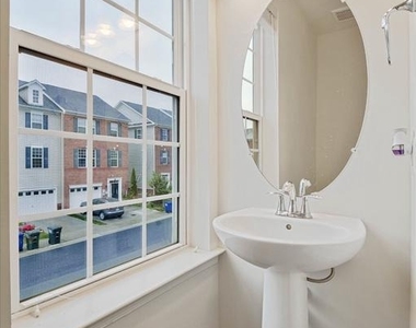 7726 Dagny Way - Photo Thumbnail 18