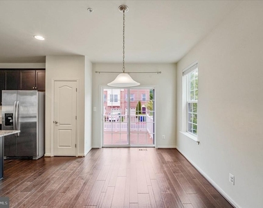 7726 Dagny Way - Photo Thumbnail 3