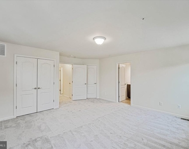 7726 Dagny Way - Photo Thumbnail 27