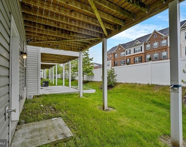 7726 Dagny Way - Photo Thumbnail 36