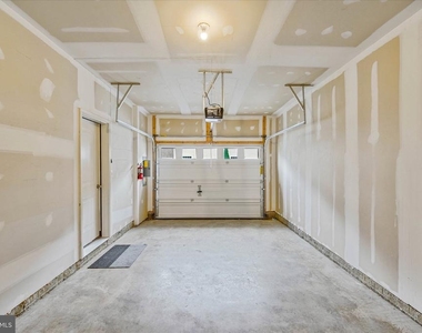 7726 Dagny Way - Photo Thumbnail 6