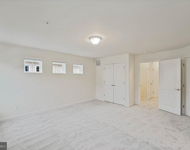 7726 Dagny Way - Photo Thumbnail 26