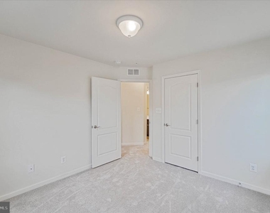 7726 Dagny Way - Photo Thumbnail 24