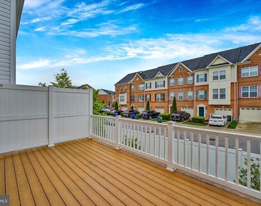 7726 Dagny Way - Photo Thumbnail 30