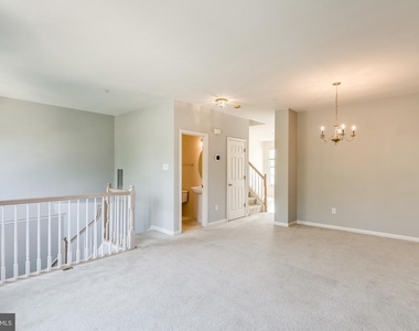 2702 Snowmill Court - Photo Thumbnail 10