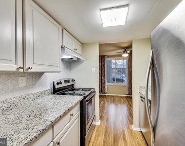 6510 Overheart Lane - Photo Thumbnail 2