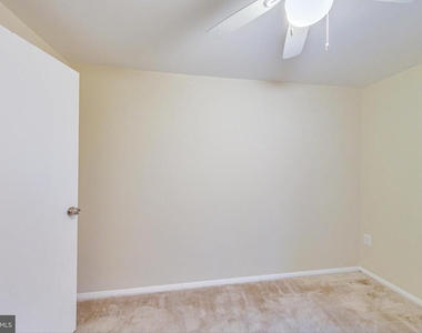 6510 Overheart Lane - Photo Thumbnail 17