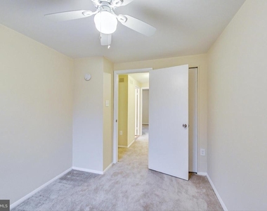 6510 Overheart Lane - Photo Thumbnail 18