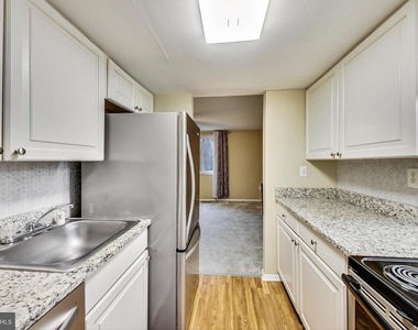 6510 Overheart Lane - Photo Thumbnail 4