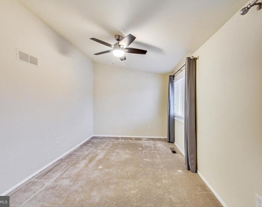 6510 Overheart Lane - Photo Thumbnail 14