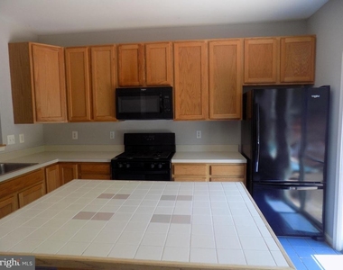 1302 Roman Ridge Way - Photo Thumbnail 2