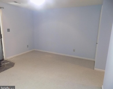1302 Roman Ridge Way - Photo Thumbnail 13