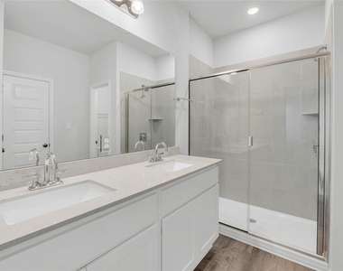 2412 Ekvall Dr - Photo Thumbnail 7