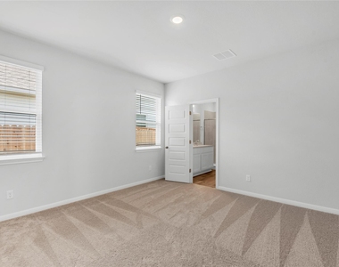 2412 Ekvall Dr - Photo Thumbnail 6