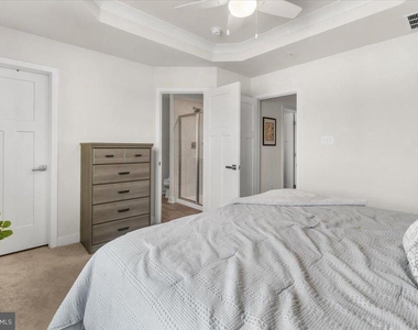 10732 Lamoka Lane - Photo Thumbnail 13